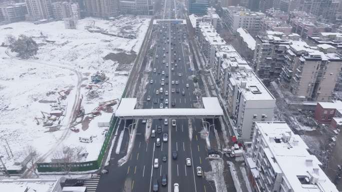 4k航拍武汉汉口解放大道循礼门城市雪景