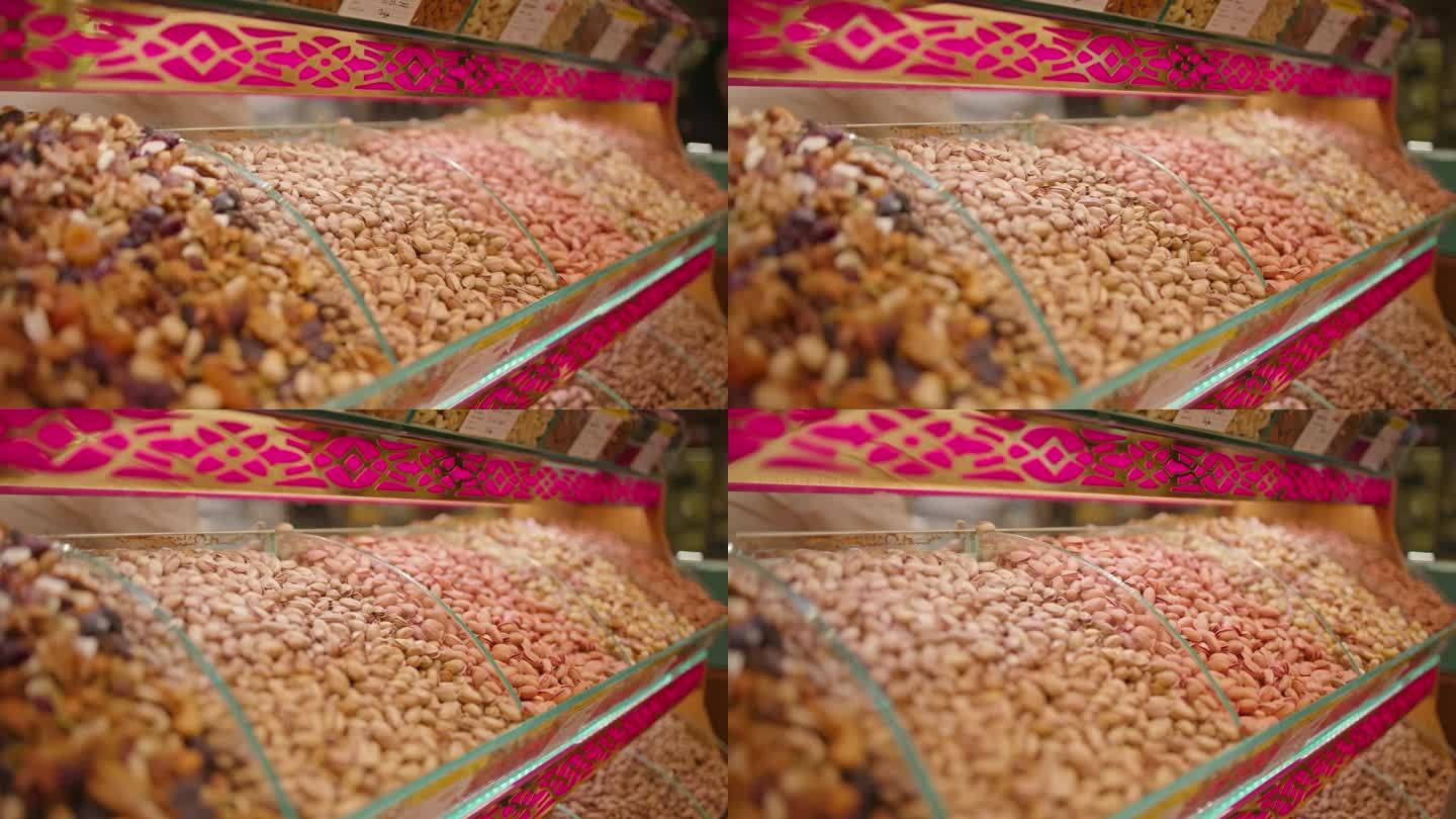 大巴扎摊位上五颜六色的土耳其干果和坚果#SpiceMarketDiscovery #AromaExp