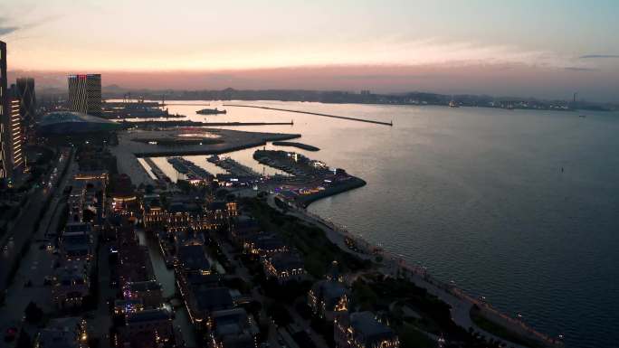 航拍大连东港威尼斯水城夜景