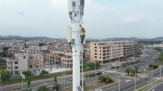 航拍 福建 泉州 信号塔 工人维修