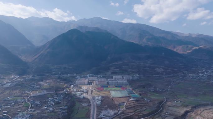 大凉山 风景 村庄 羊群 学校 火把灯