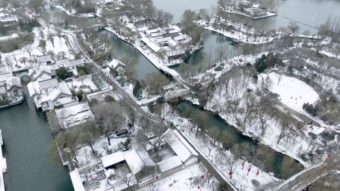 大明湖下雪航拍