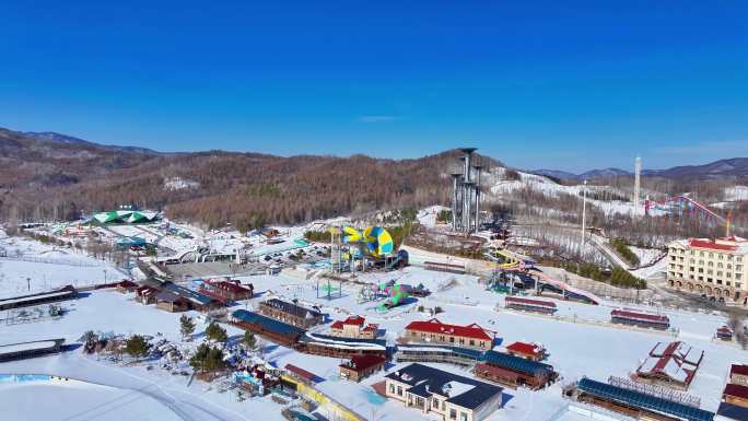 哈尔滨亚布力滑雪度假村雪山水世界