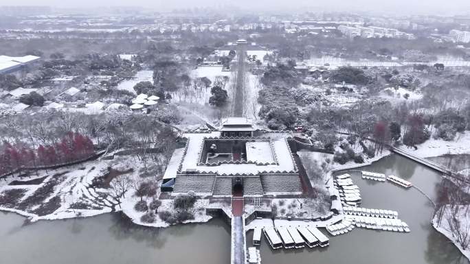 航拍扬州瘦西湖大明寺观音山宋夹城园林雪景