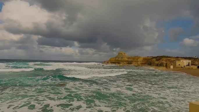 马耳他戈佐岛令人惊叹的自然风光