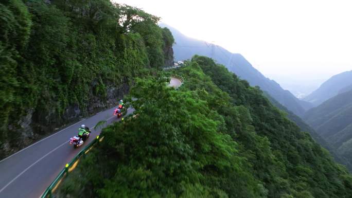 皖南川藏线 交警 航拍 山路 安徽 宣城