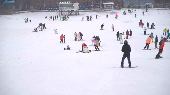 滑雪教学 雪上运动 冰雪推广