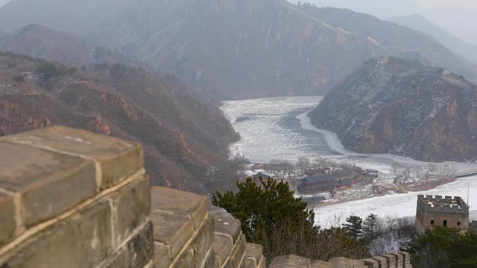 攀登黄花城水长城 雪景 城墙 爬山 古迹