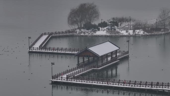 2024龙年西安地标昆明池七夕公园雪景