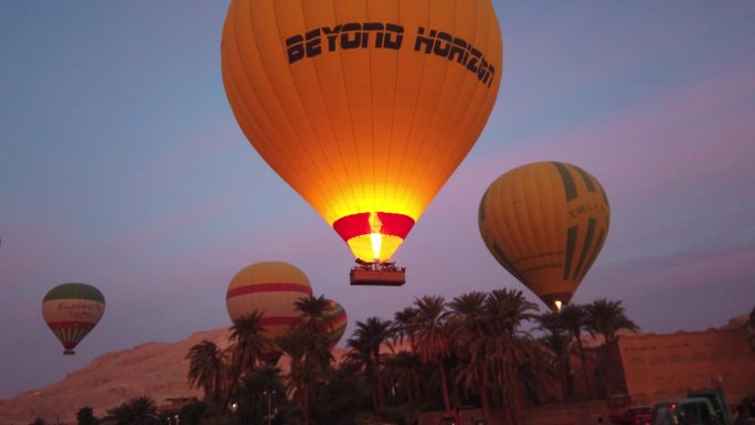埃及 卢克索热气球 充气 燃料 燃烧