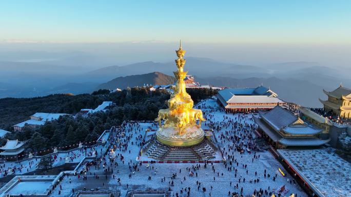 峨眉山金顶