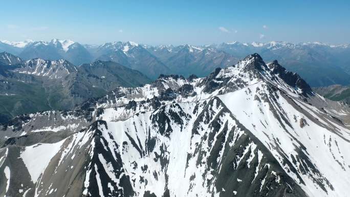 山脉雪山航拍祖国大好河山群山风景自然风光