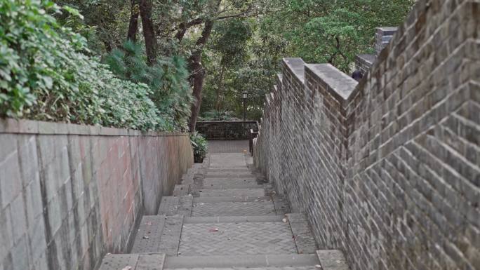 4K实拍，广州春节越秀公园越秀山古城墙。