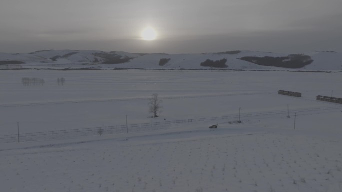 大景航拍车辆在雪地下行驶