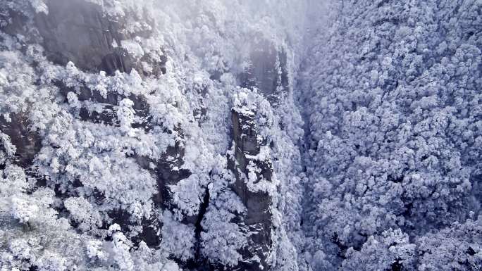 梵净山雪景