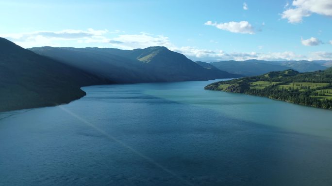 森林阳光树林山川河流自然风光航拍中国风景