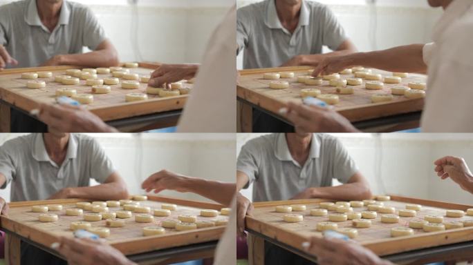 农村老人下象棋