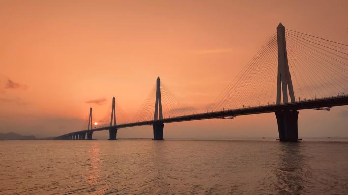 金海大桥日落大型基础交通建设出海口大桥