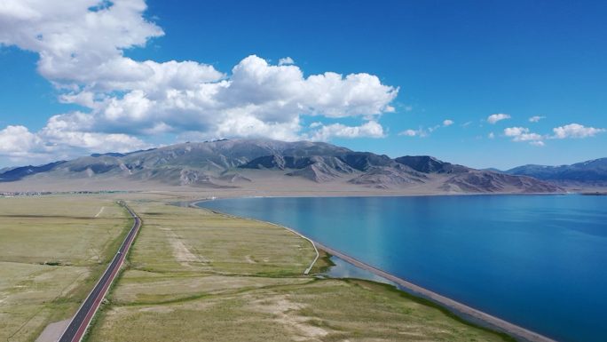 新疆赛里木湖航拍山水风景自然风光山川湖泊