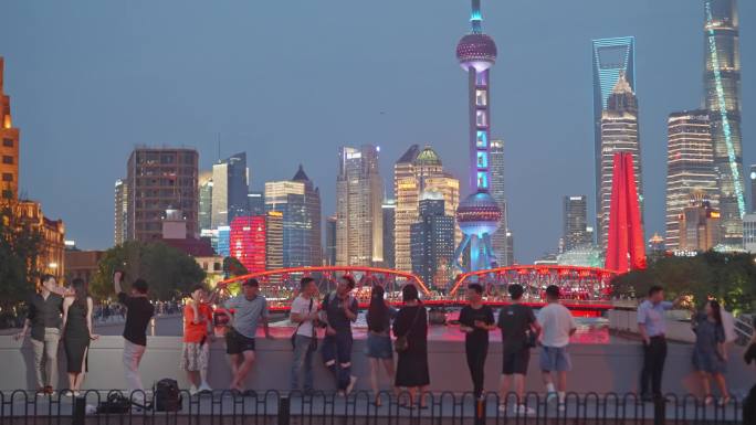 上海外滩乍浦路桥夜景