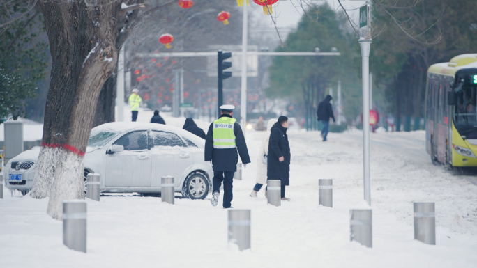 城市雪景