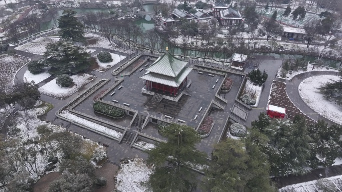 西安兴庆公园雪景