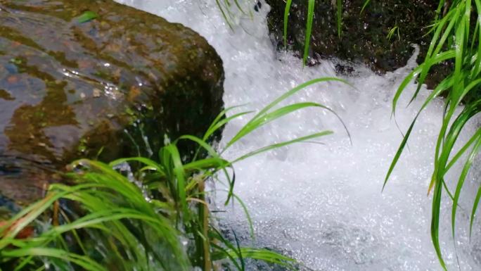 河边流水河流河水小溪山泉泉水流体液体水流