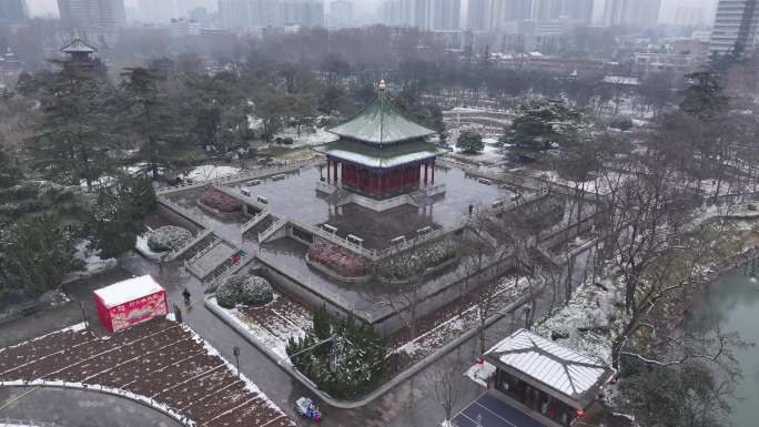 西安兴庆公园雪景