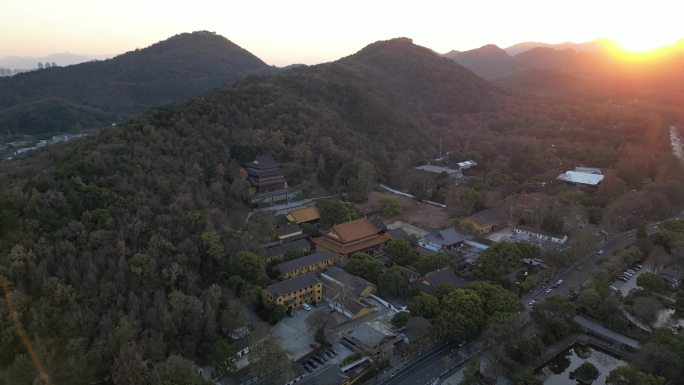 杭州西湖雷峰塔航拍雷锋夕照