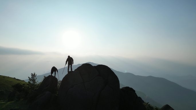 登山攀登攀爬爬山徒步探险探索大自然风景