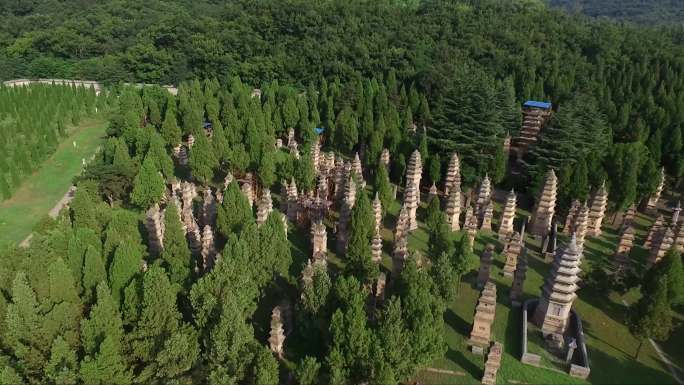 嵩山少林寺 塔林山脉 宏伟群山 航拍4K