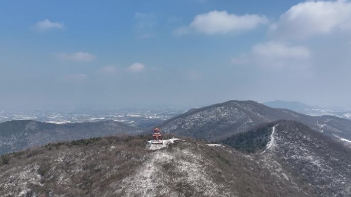 航拍襄阳鹿门山国家森林公园鹿门寺雪景风光