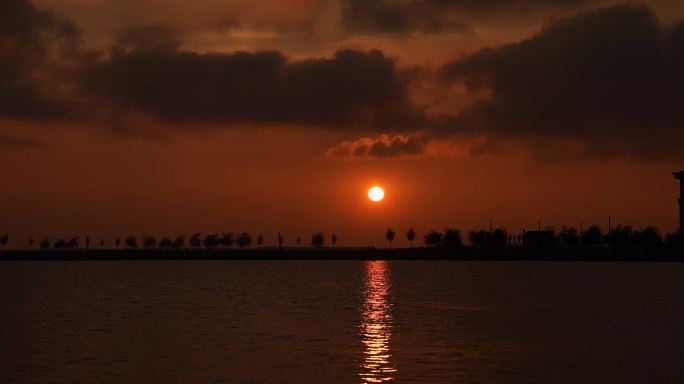 4K 湖边夕阳延时