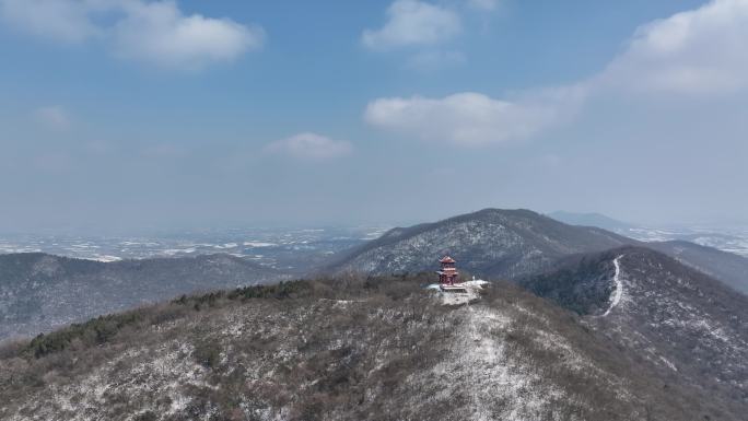 航拍襄阳鹿门山国家森林公园鹿门寺雪景风光