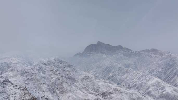 贺兰山雪景睡佛01