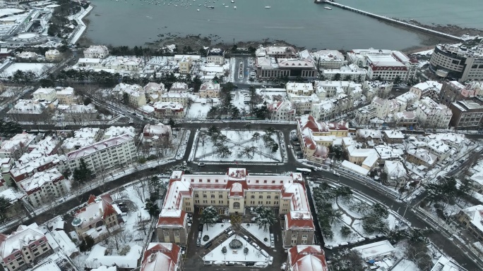 雪后青岛胶澳总督府