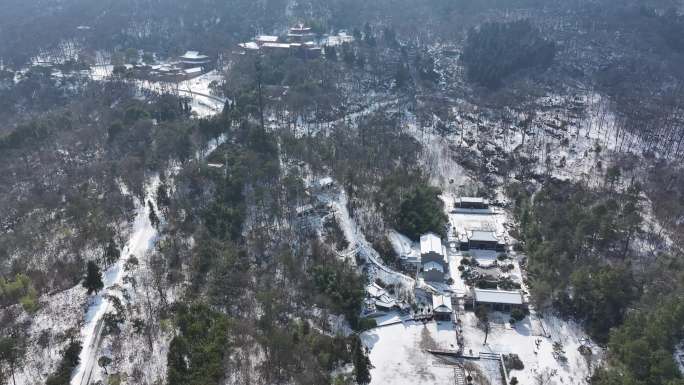 航拍襄阳鹿门山国家森林公园鹿门寺雪景风光