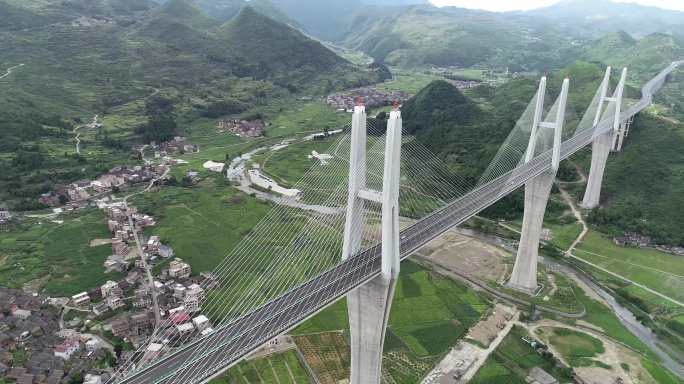 4K航拍创下了七个“世界第一”的赤石大桥