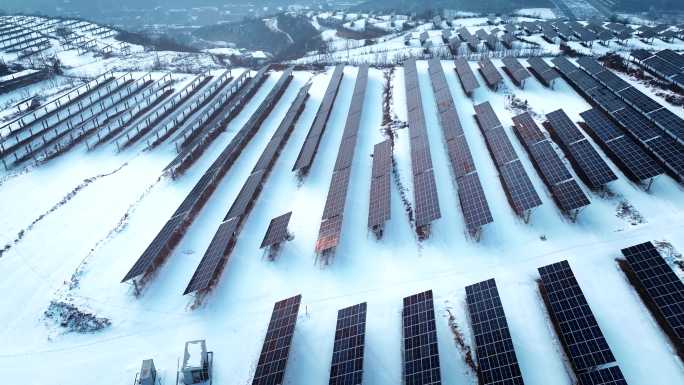 新能源太阳能板光伏基地太阳能发电站