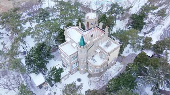 八大关老建筑雪景