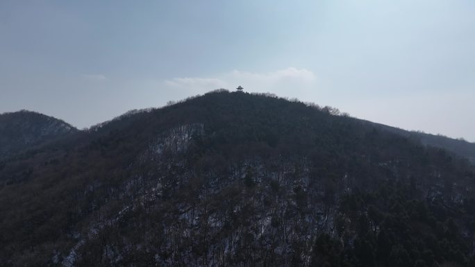 航拍襄阳鹿门山国家森林公园鹿门寺雪景风光