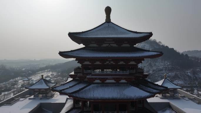 航拍襄阳博物馆新馆冬天雪景城市建筑风光