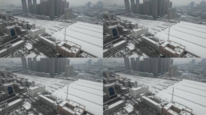 武汉市冻雨加暴雪 大量旅客滞留 汉口站