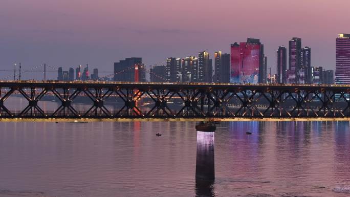 武汉长江大桥夜景航拍