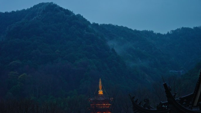 阴雨天杭州法喜讲寺的塔