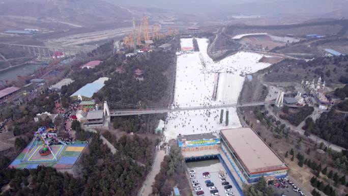 五龙山滑雪场