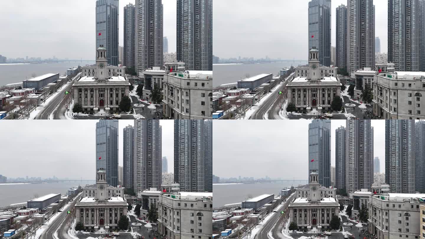 武汉航拍江汉关钟楼武汉关轮渡码头船雪景