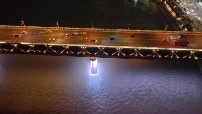 湖北武汉长江大桥夜晚夜景航拍车流交通城市