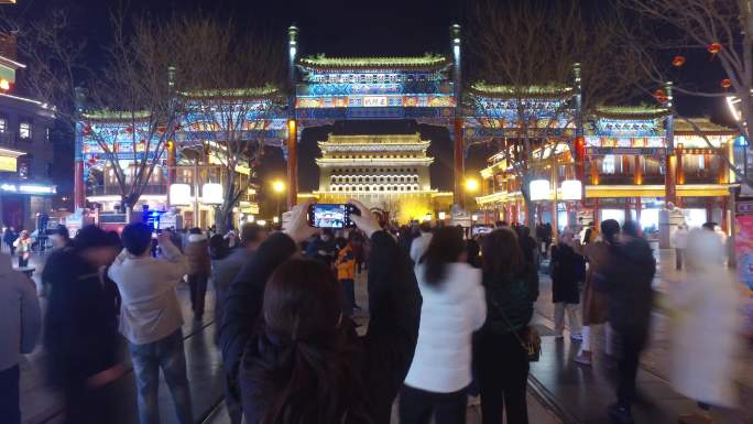 北京首都前门步行街人流游客春节氛围延时