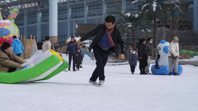 兰州万达茂水世界滑雪娱乐7